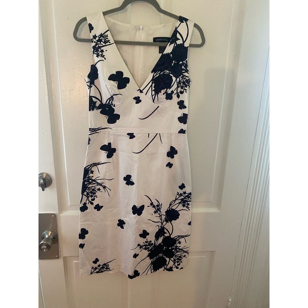 MODA International Size 10 Fitted Dress - Picture 2 of 16